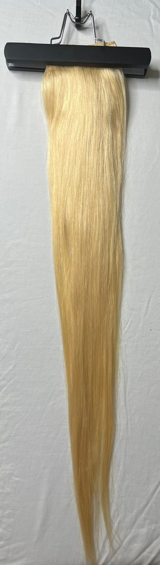 Blond Sraight